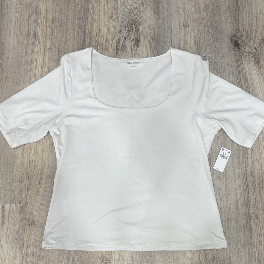 Old Navy Women's Cream Short Sleeve Tee